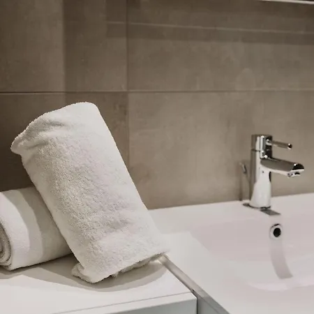 דירה Aaron דה האן